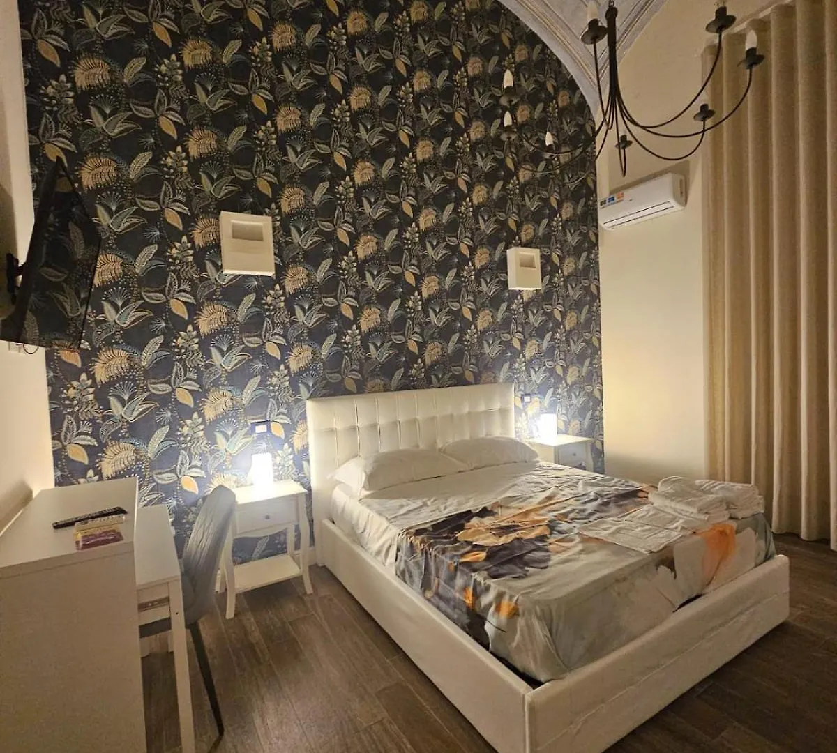Napoli The Charme Bed & Breakfast Naples