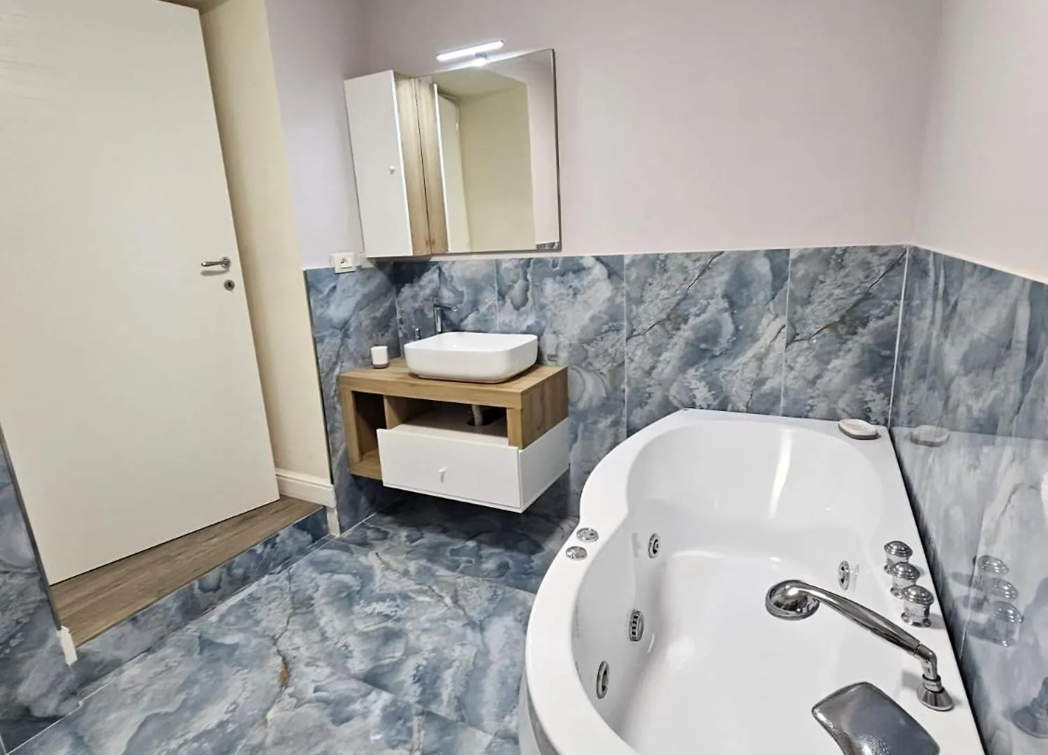 Napoli The Charme Bed & Breakfast