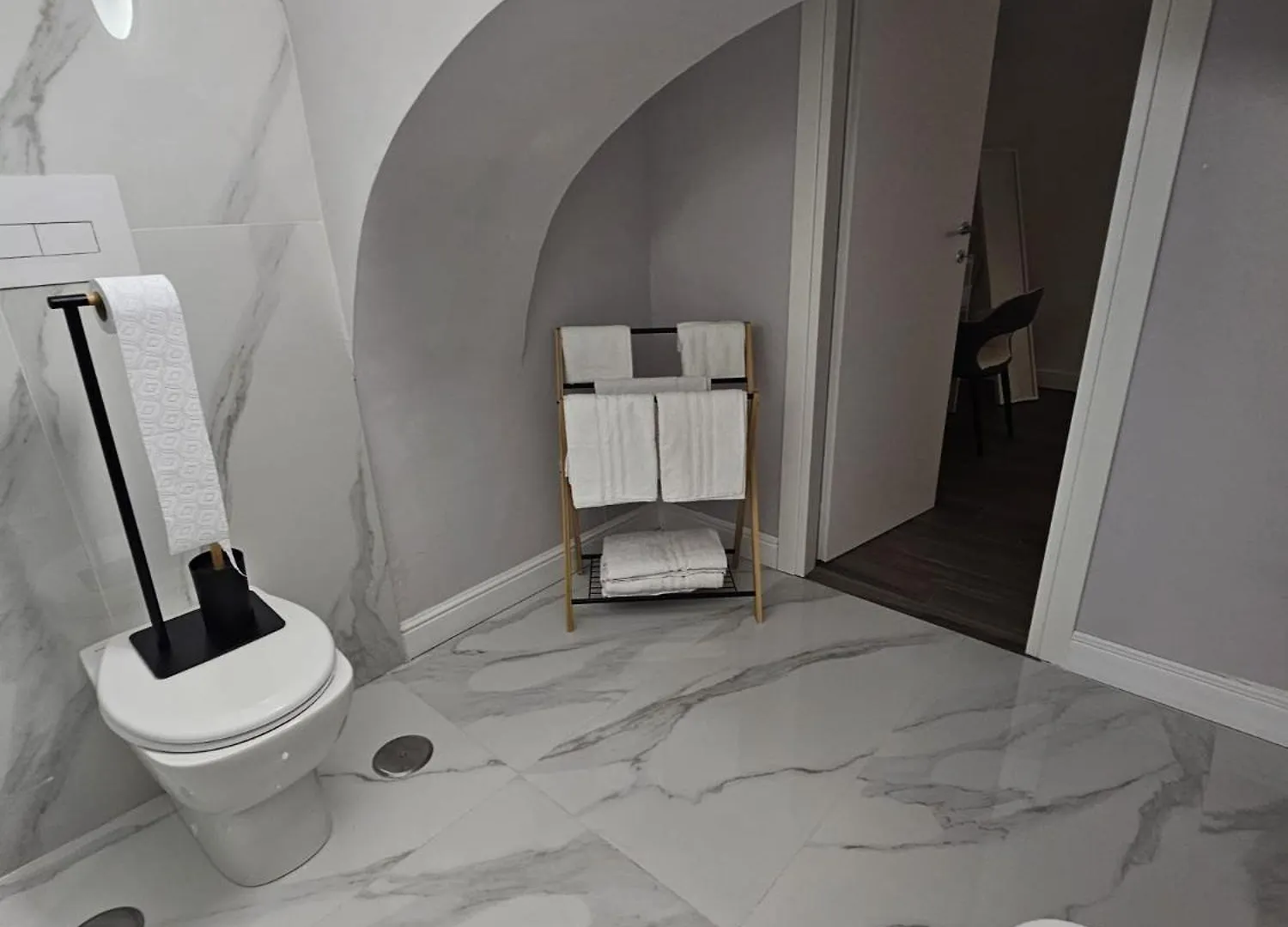 Napoli The Charme Bed & Breakfast