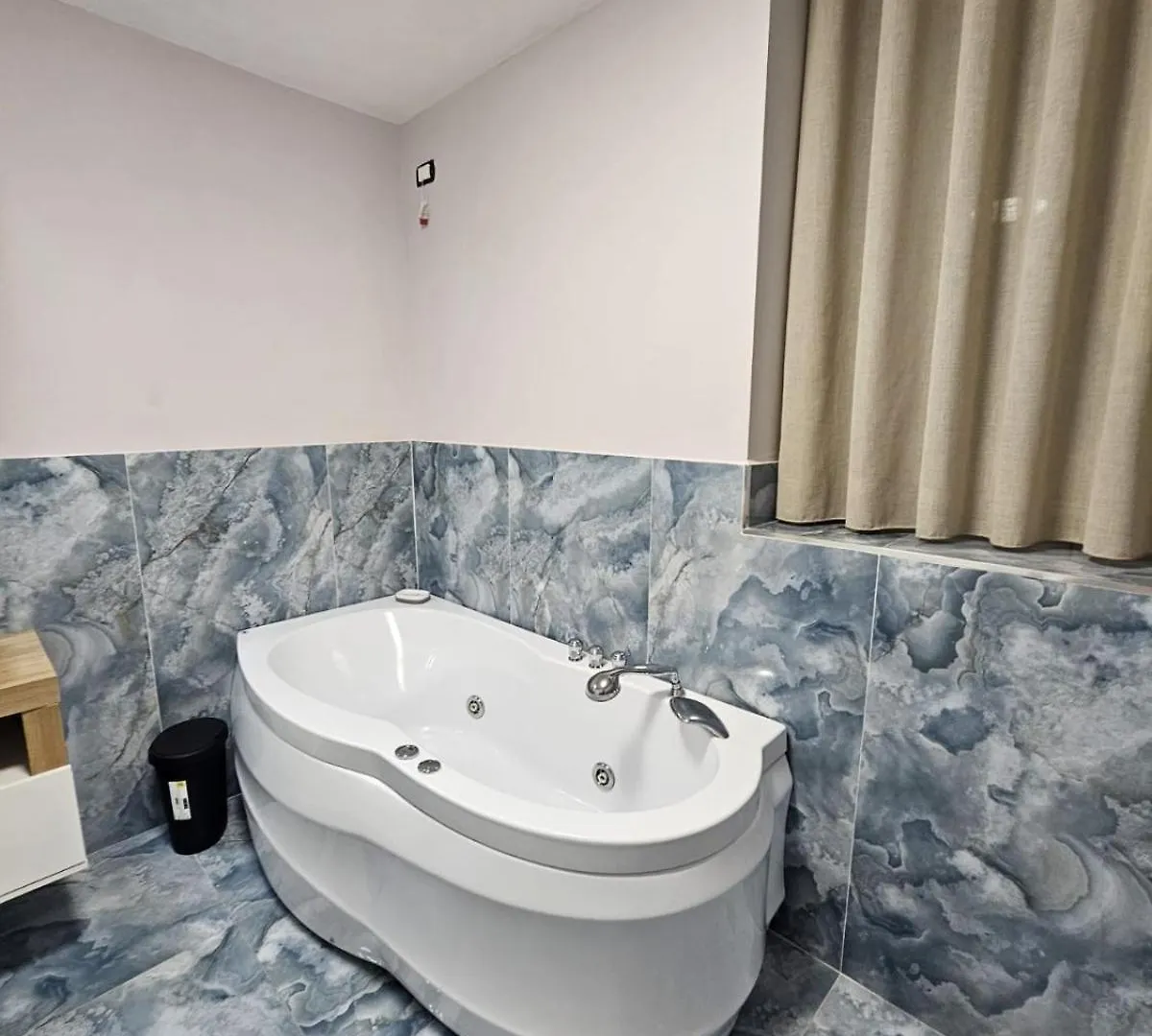 Napoli The Charme Bed & Breakfast Italy