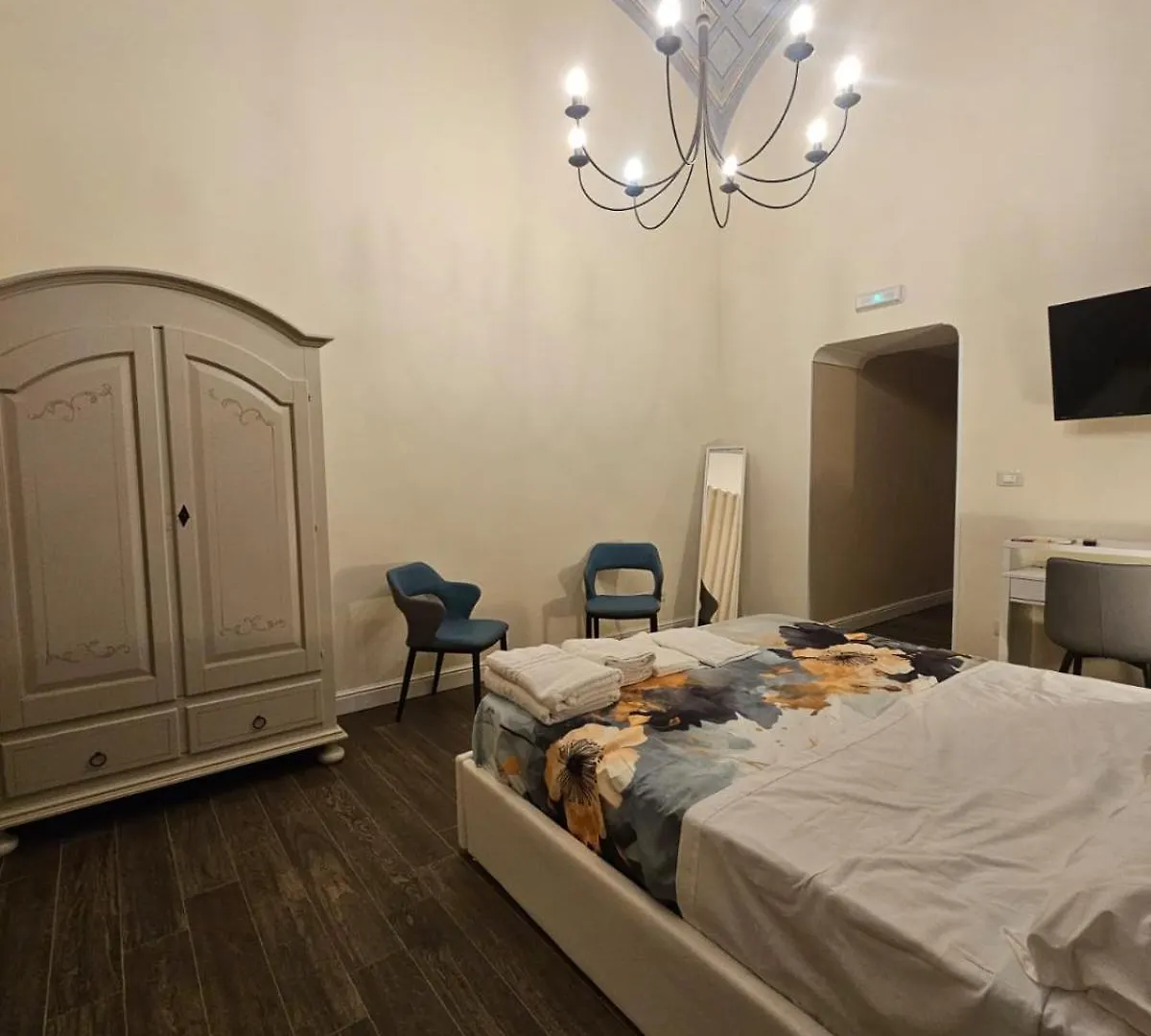 Napoli The Charme Bed & Breakfast 0*, Naples Italy