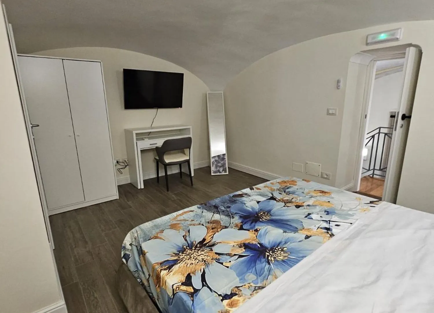Napoli The Charme Bed & Breakfast Naples