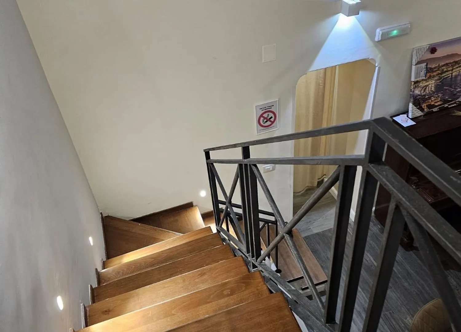 Napoli The Charme Bed & Breakfast